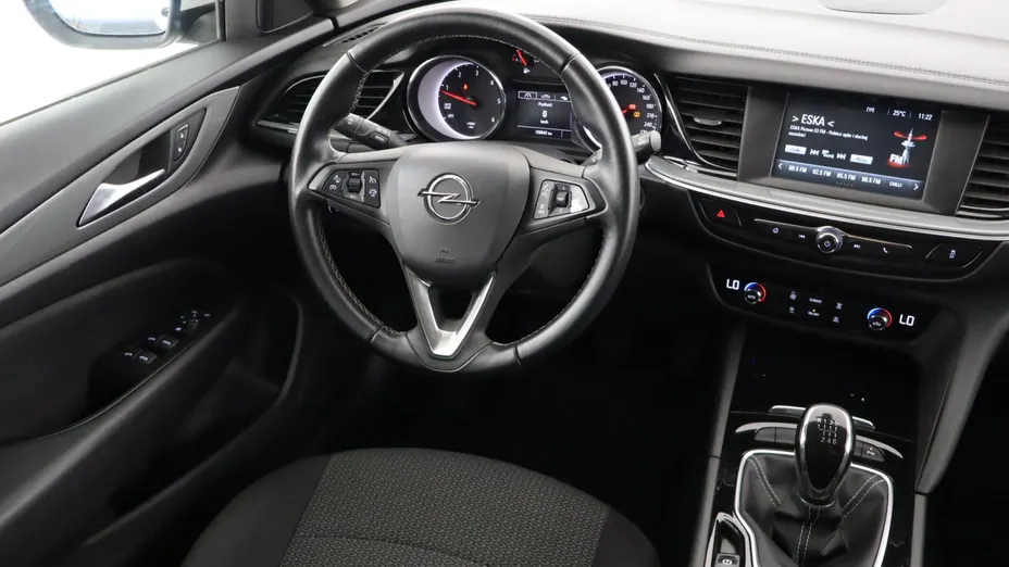 Opel Insignia -