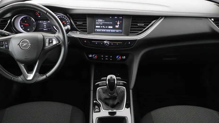 Opel Insignia -