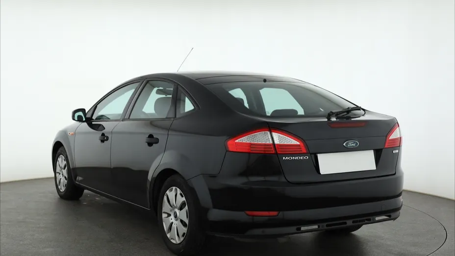 Ford Mondeo -
