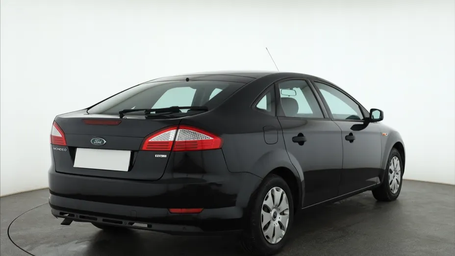 Ford Mondeo -