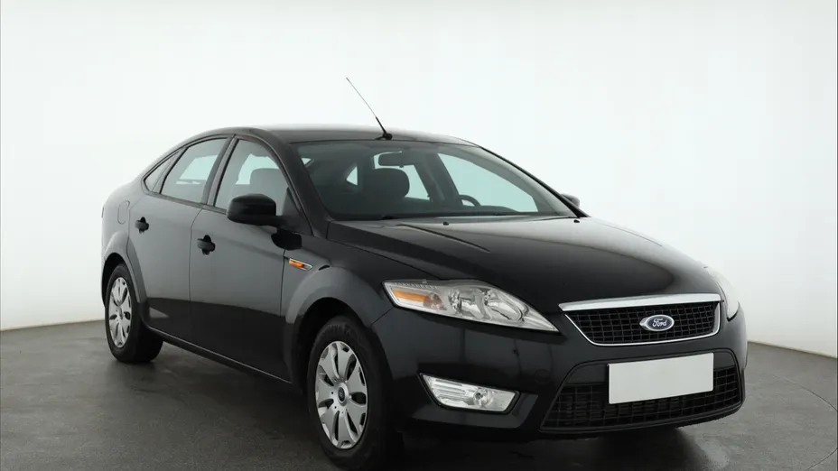 Ford Mondeo -