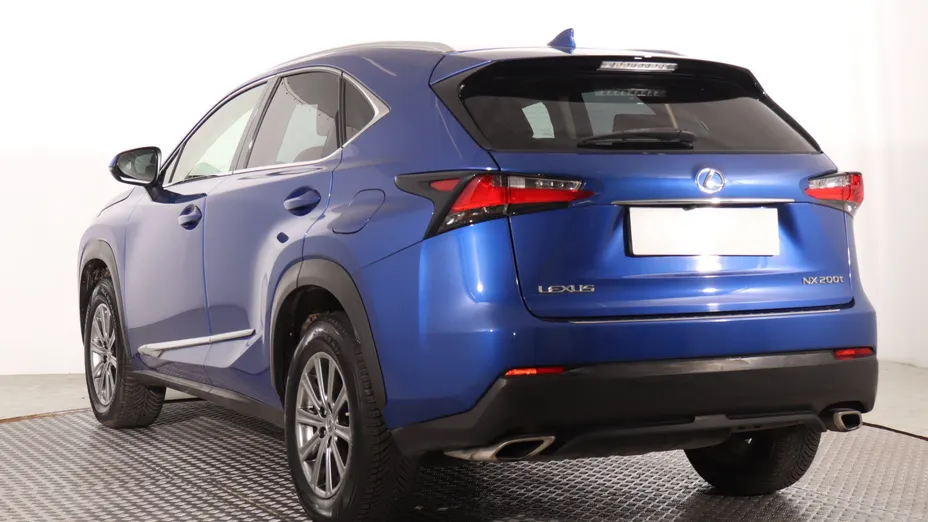 Lexus NX -