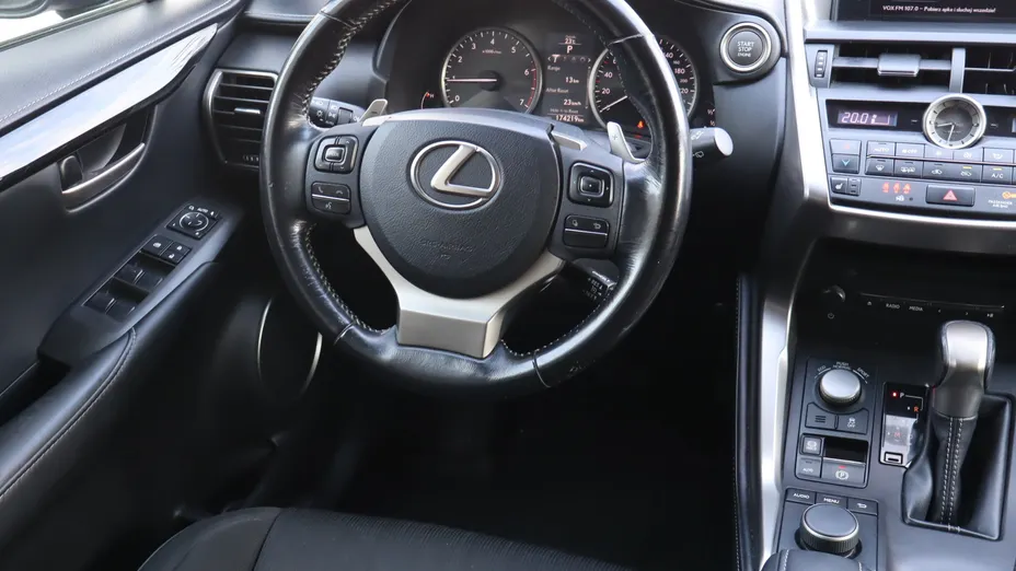 Lexus NX -