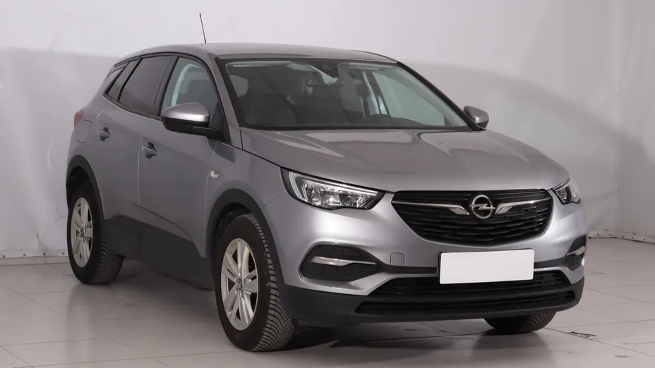 Opel Grandland -