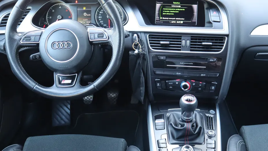 Audi A4 -
