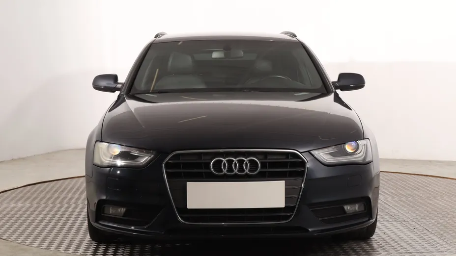 Audi A4 -