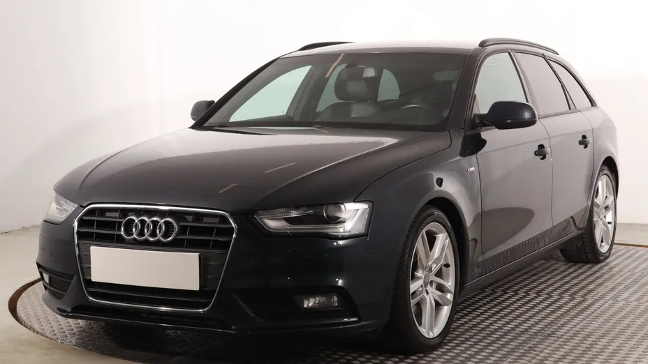 Audi A4 -