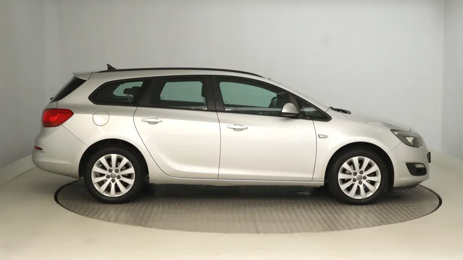 Opel Astra -