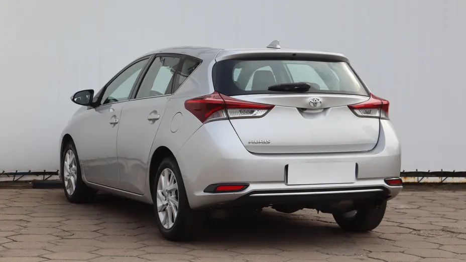 Toyota Auris -