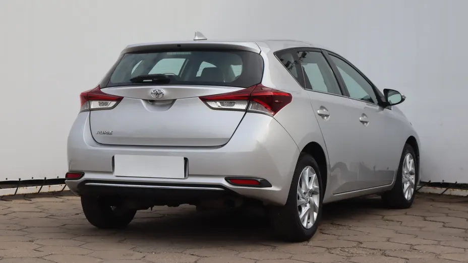 Toyota Auris -