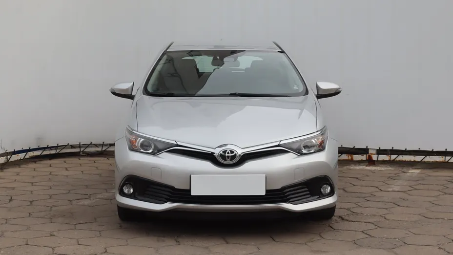 Toyota Auris -