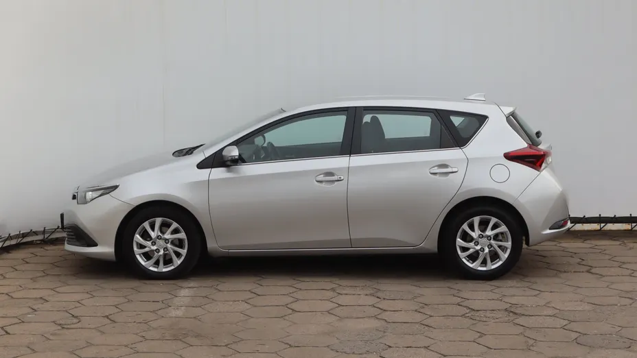 Toyota Auris -