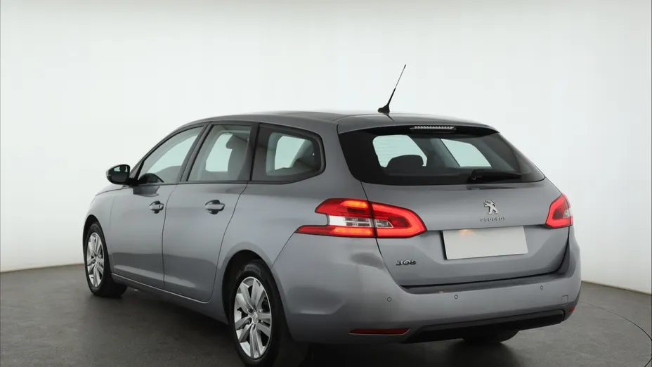 Peugeot 308 -