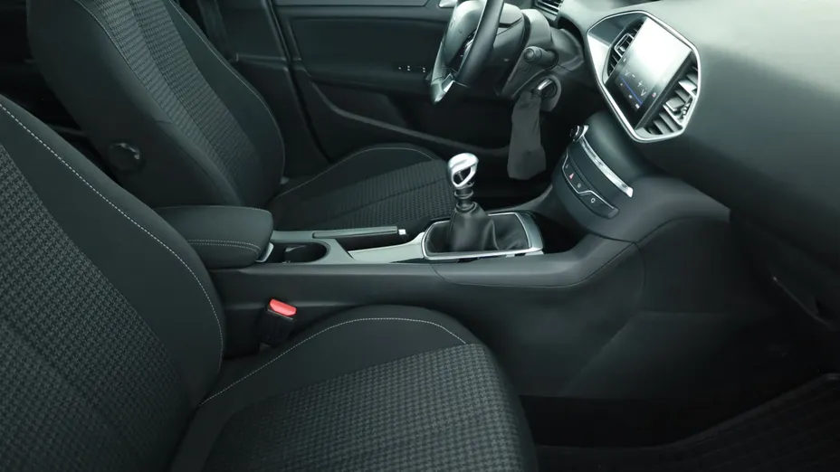 Peugeot 308 -
