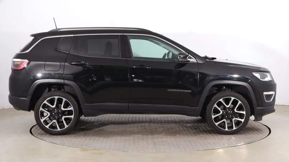 Jeep Compass -