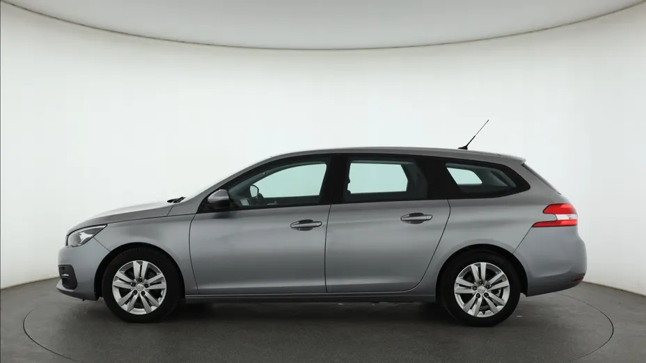 Peugeot 308 -