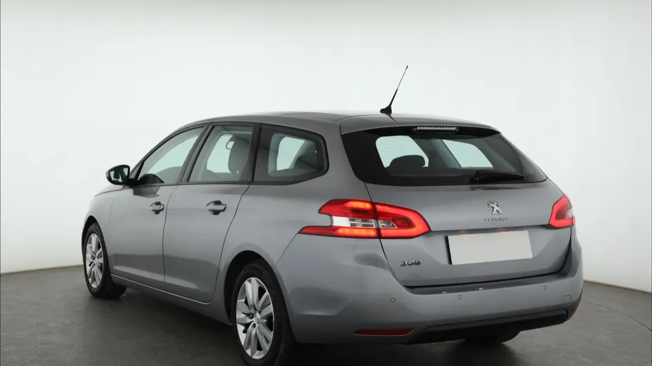 Peugeot 308 -