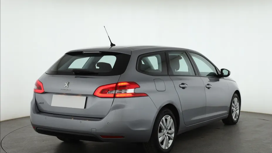 Peugeot 308 -