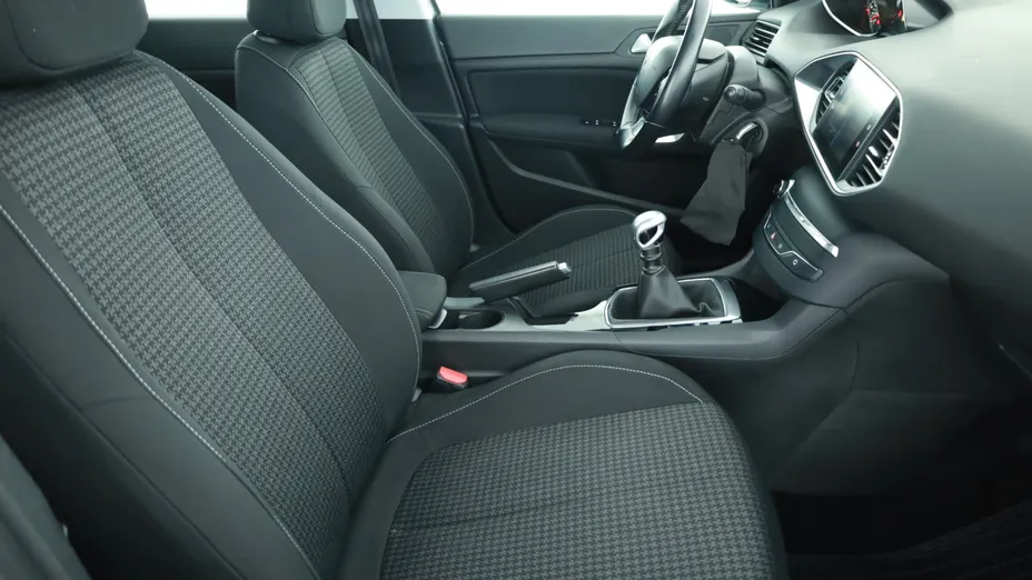 Peugeot 308 -