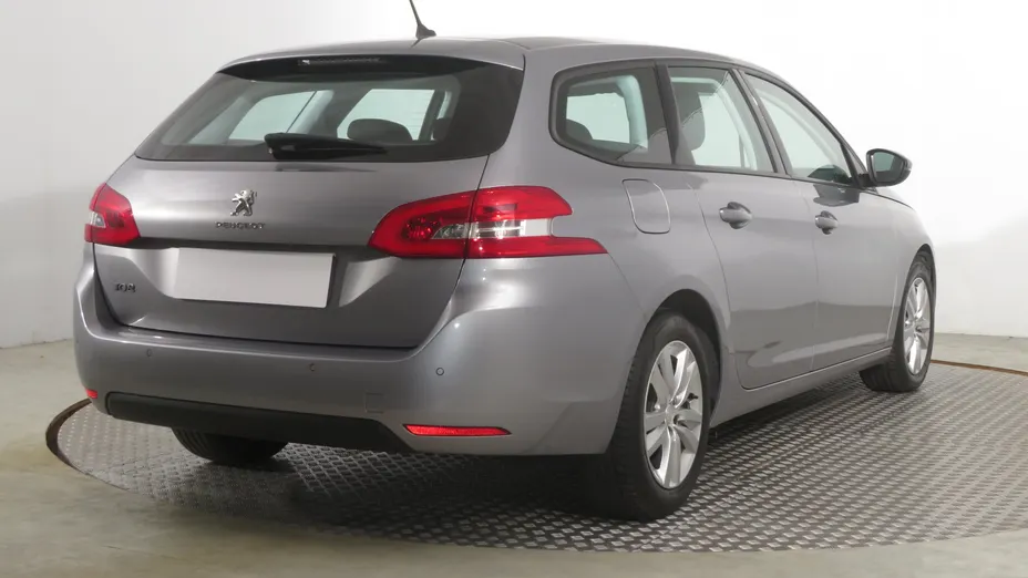 Peugeot 308 -