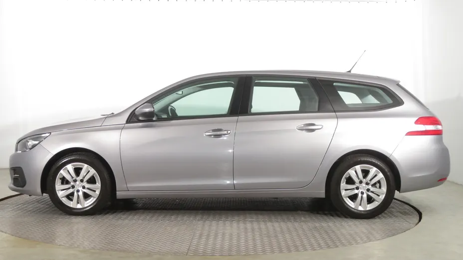 Peugeot 308 -