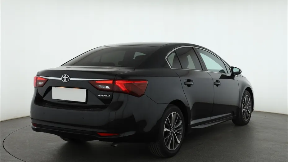 Toyota Avensis -
