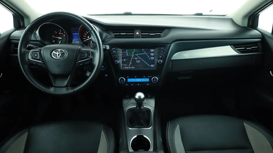Toyota Avensis -