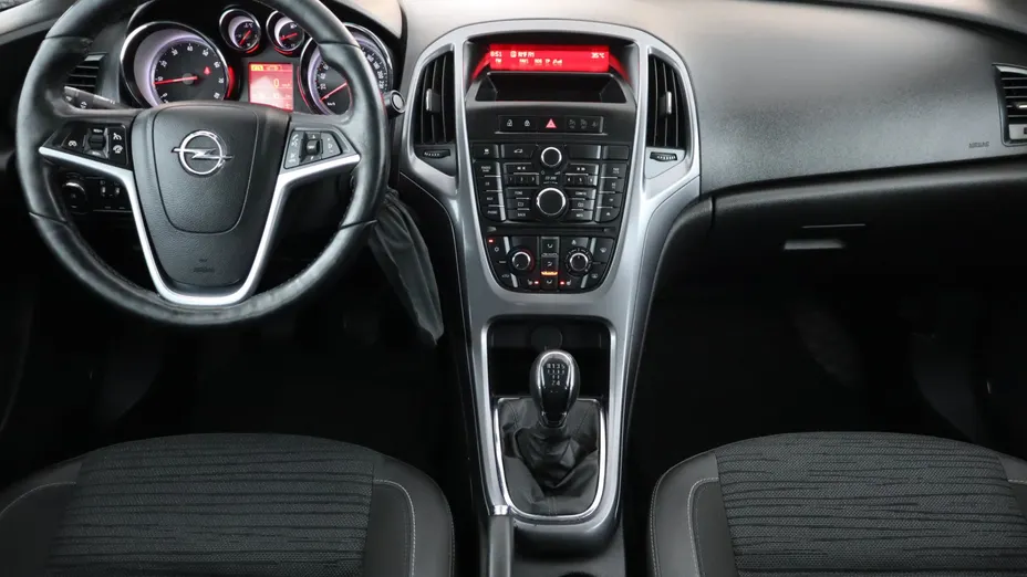 Opel Astra -