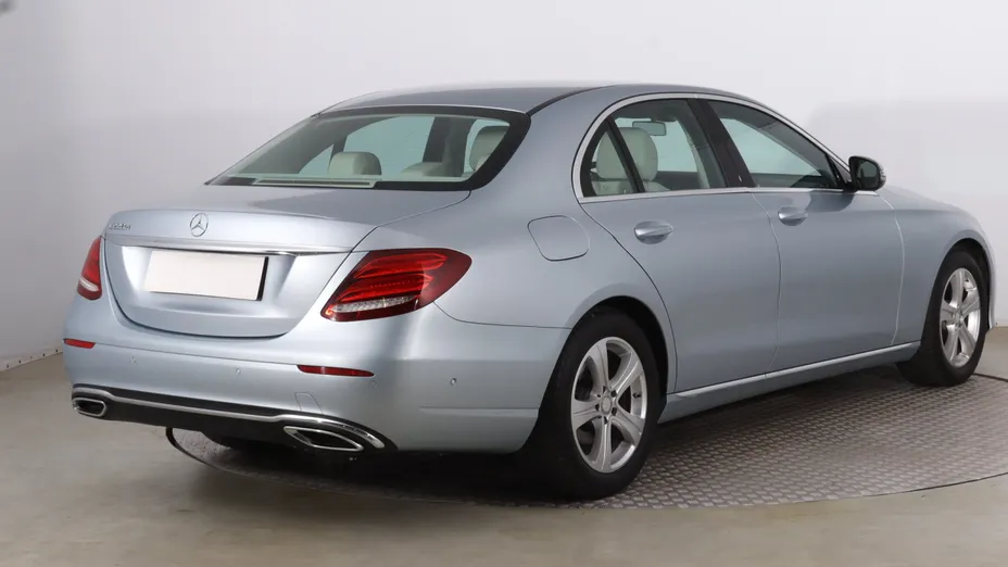 Mercedes E Klasa -