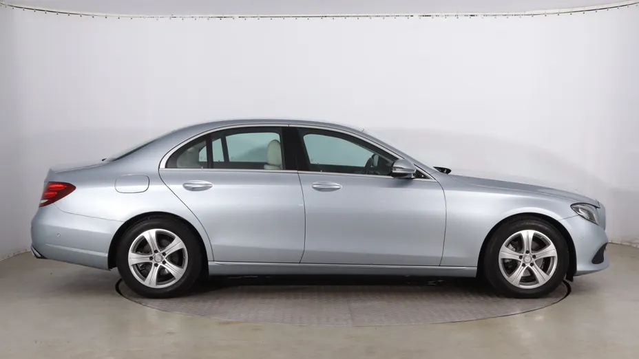Mercedes E Klasa -