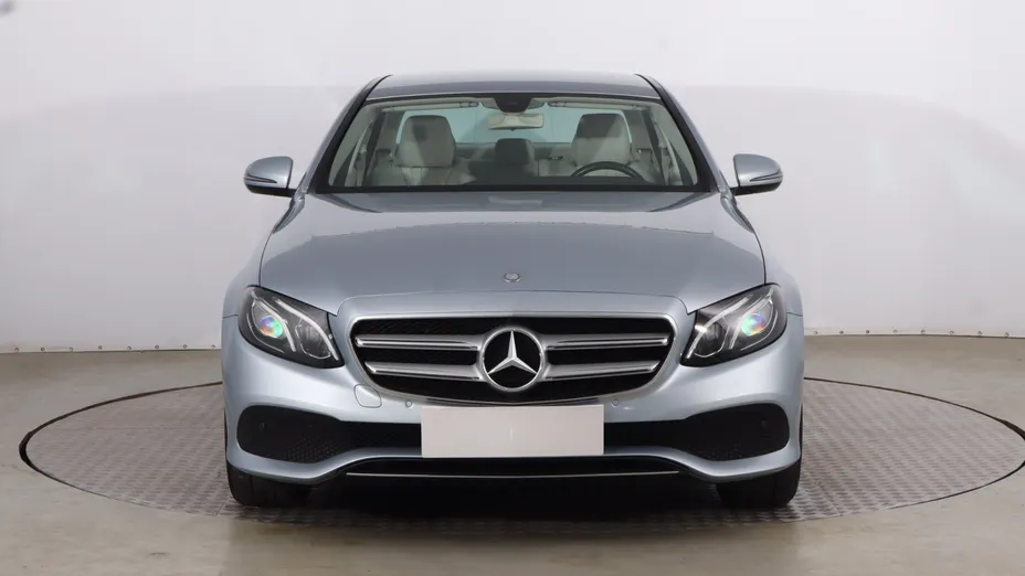 Mercedes E Klasa -