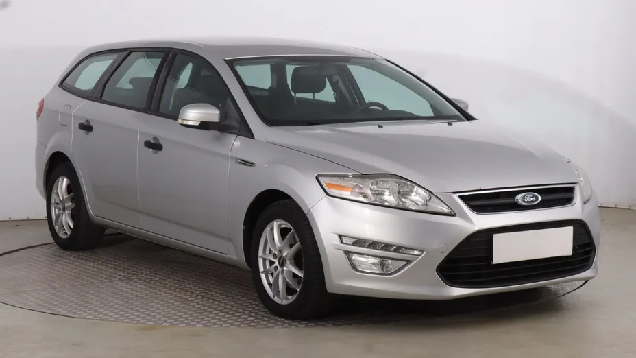 Ford Mondeo -