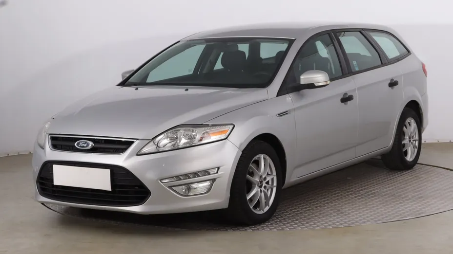 Ford Mondeo -