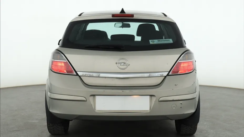 Opel Astra -