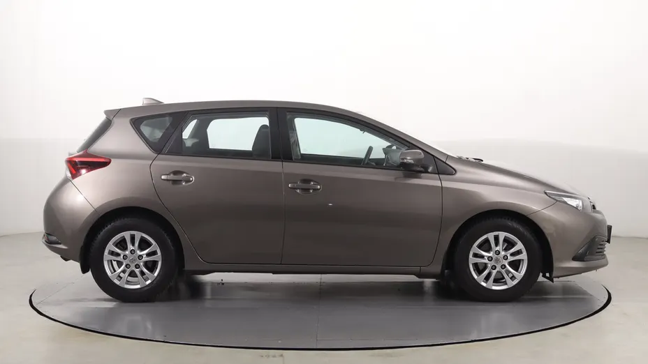 Toyota Auris -