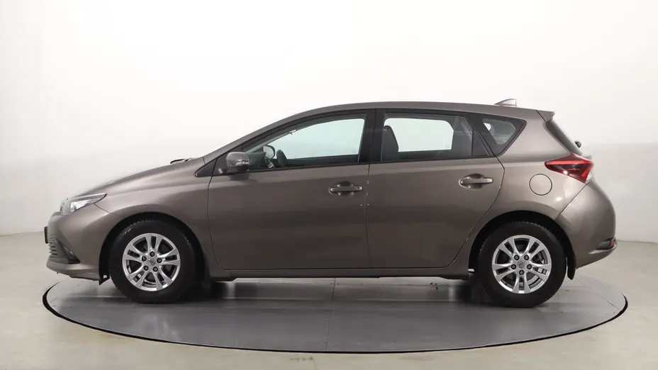 Toyota Auris -