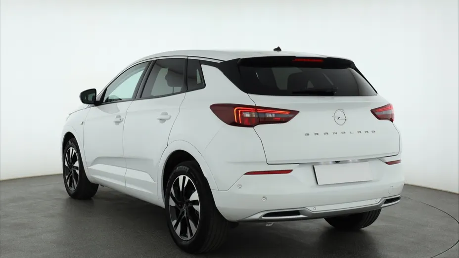 Opel Grandland -
