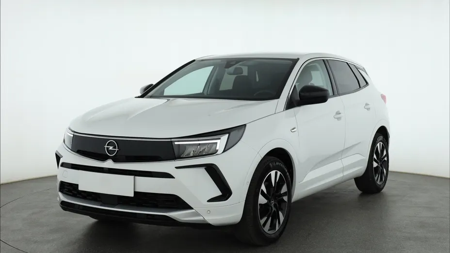 Opel Grandland -