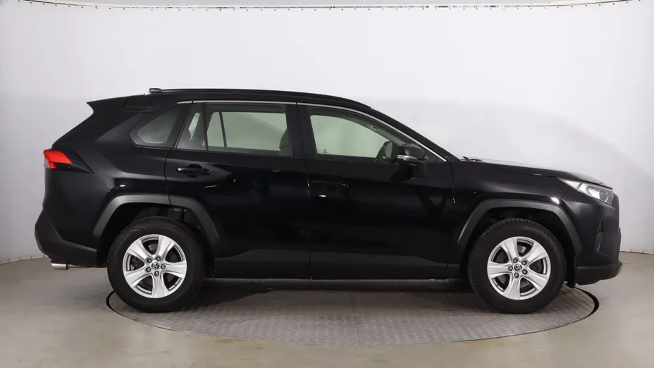 Toyota RAV4 -