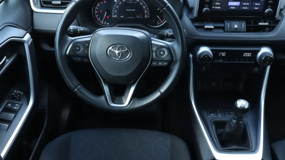 Toyota RAV4 -