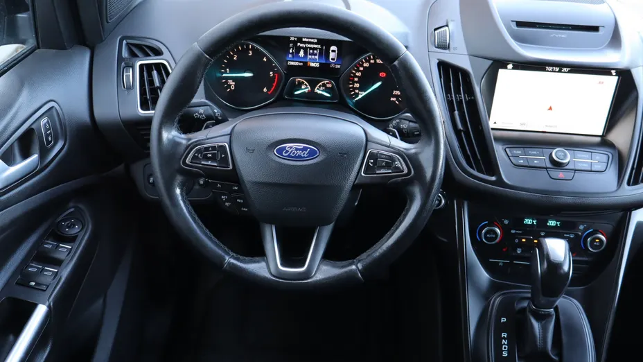 Ford Kuga -