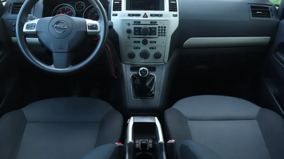 Opel Zafira -