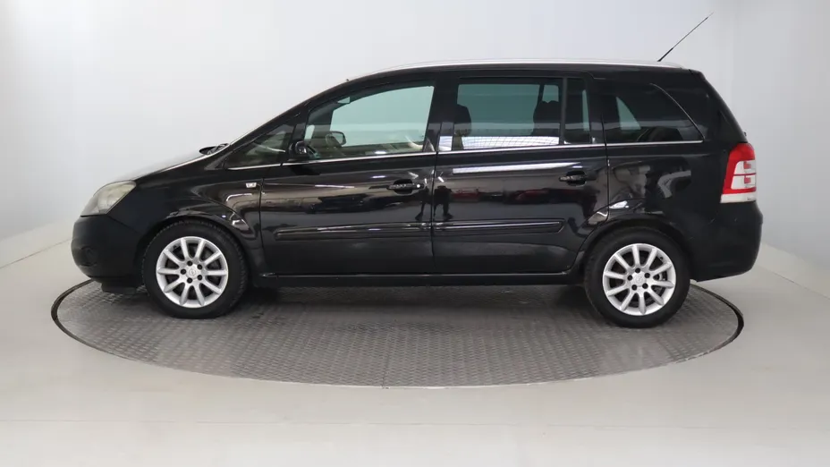 Opel Zafira -