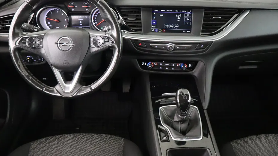 Opel Insignia -
