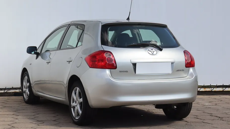 Toyota Auris -