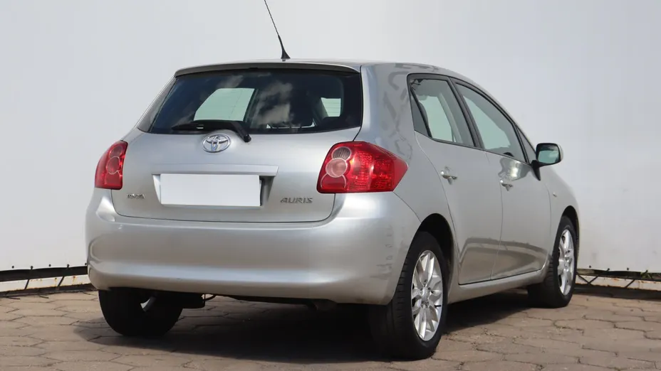 Toyota Auris -