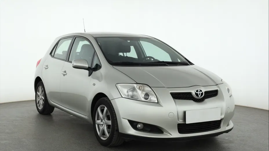 Toyota Auris -