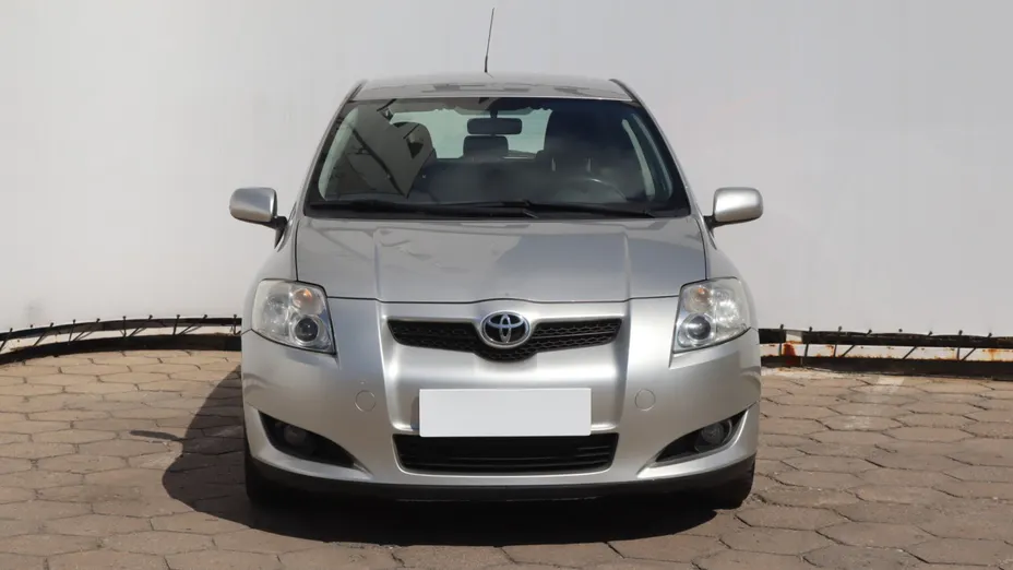 Toyota Auris -