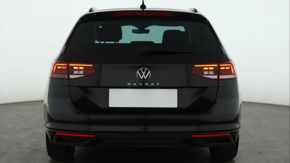 VW Passat -