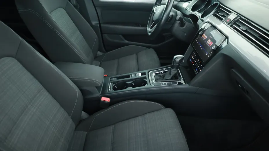 VW Passat -